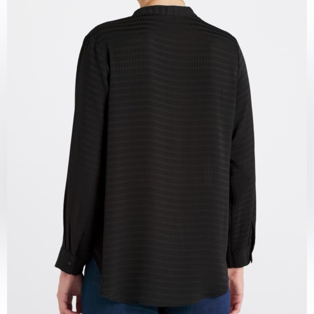 Monday Fun Maggie Relaxed Blouse in Black - Picture 4 of 11